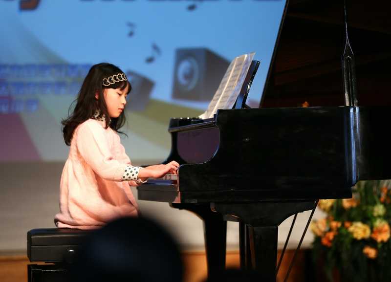 市民学习基地举办"lovemusic,playmusic"儿童钢琴演奏会